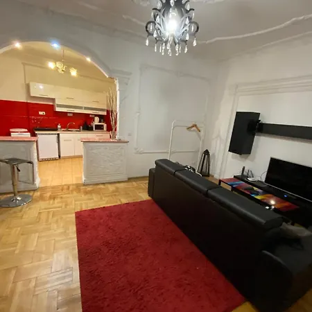 Heart Of The 2 Bedrooms, Living Rooms, Bathrooms, With Ac * 布达佩斯