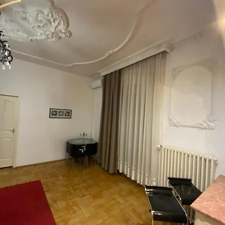 公寓 Heart Of The 2 Bedrooms, Living Rooms, Bathrooms, With Ac