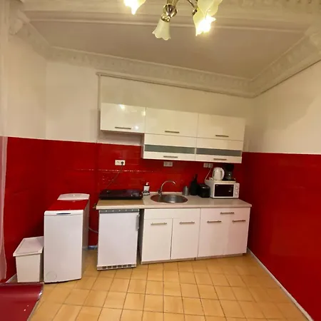 Heart Of The 2 Bedrooms, Living Rooms, Bathrooms, With Ac *