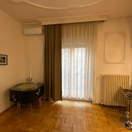 Heart Of The 2 Bedrooms, Living Rooms, Bathrooms, With Ac *